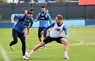 Adana Demirspor’da Yeni Malatyaspor maçının hazırlıkları...