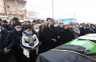 Adem Özbek son yolculuğuna uğurlandı