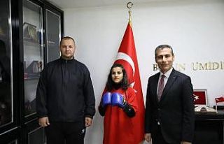 Adıyamanlı Sena Karakütük şampiyonadan madalya...