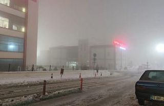 Afyonkarahisar’da sis etkili oldu