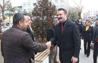 AK Partili Yağmur, esnafların sorunlarını dinledi