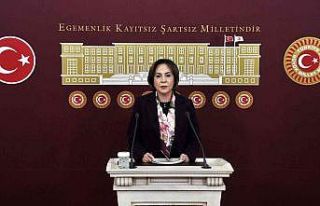 AK Parti’li Yılmaz, Mersin’de yerel gazeteye...