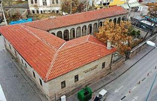Aksaray Belediyesi Bedriye Medresesini restore ediyor