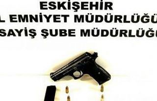 Alkollü işletmedeki kontrolde bir şahsın üzerinde...