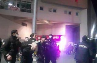 Alkollü şahıslar hastanede kavga çıkardı: 2...