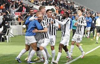 Altay, yeni stadında ilk galibiyeti aldı