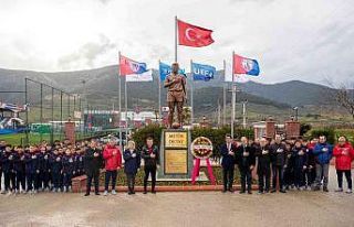 Altınordu, Metin Oktay’ı doğum gününde andı