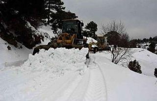 Antalya’nın yüksek kesimlerinde karla mücadele...