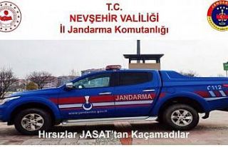 Araçların akü ve motorlarını çalan hırsızlar...