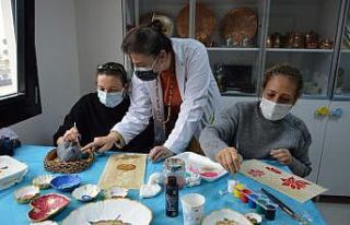 Atık malzemeler sanata dönüşüyor