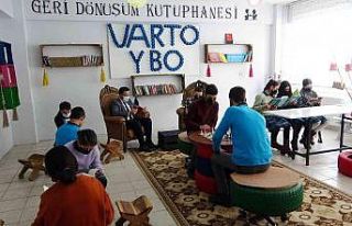 Atıl malzemelerle ’Geri Dönüşüm Kütüphanesi’...