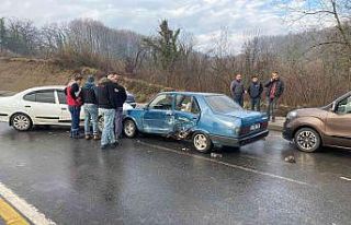 Aynı istikamette giden otomobillerin çarpışması...