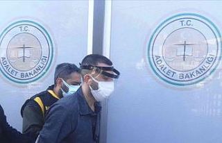 Babasının evine sığınan genç kadını sevgililer...