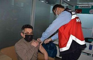 Bafra Devlet Hastanesinde yerli aşı TURKOVAC’a...