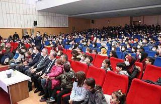 Bafralı çocuklara karne tatilinde tiyatro hediyesi