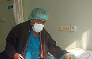 Baş ağrısı şikayetiyle hastaneye gitti burnundan...