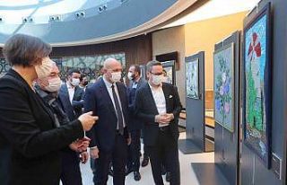 Başakşehir’de küçük cam parçaları sanata...