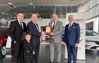 Başarılı personel ödüllendirildi