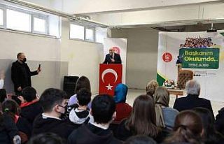 Başkan Altınok ortaokul öğrencileriyle buluştu