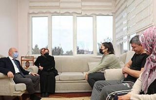 Başkan Çolakbayrakdar: “Ziyaretlerimizle de gönül...