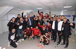 Başkan Daşkan galibiyet sonrası takımla buluştu