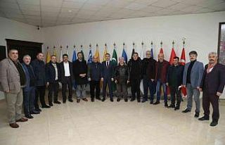 Başkan Ramazan Şimşek hemşehri derneklerine projelerini...