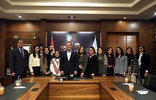 Başkan Seçer’den öğrencilere tavsiye: "Sosyal...