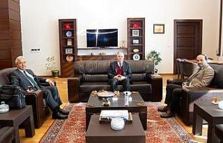 Başkan Sekmen, ETÜ Rektörü Prof. Dr. Bülent Çakmak’ın...