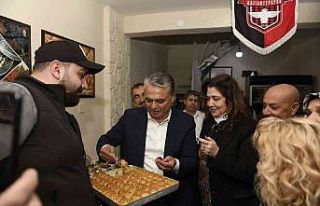 Başkan Uysal, Gaziantepliler Derneği’nin açılışına...