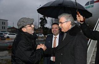 Başkan Yüce, Adapazarı muhtarları ile Uçak Kıraathanesi’nde...