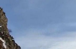 Batman’da heyelan nedeniyle kapanan köy yolu ulaşıma...