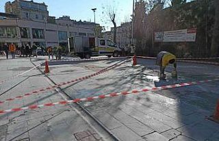 Beyoğlu’da karla mücadele çalışmalarında hasar...