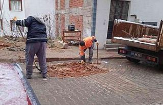 Bilecik Belediyesi yol onarım çalışmalarını...