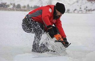 Bir daha kırılamayacak bir rekor için buz altına...