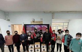 “Bir Kitap Bir Çocuk” ile Gümüşlük Ortaokulu’na...
