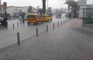 Bodrum’da beklenen yağış başladı