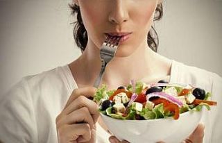 Bu beslenme şekli hem kilo verdiriyor hem de ödem...