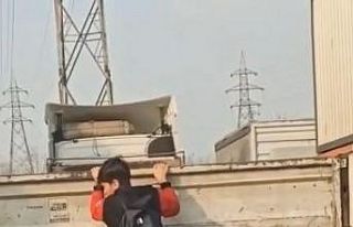 Bursa’da okula giden tehlikeli yolculuk kamerada