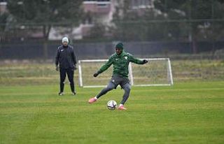 Bursaspor günü çift antrenmanla tamamladı