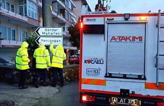 Büyükşehir A Takımından tabela temizliği
