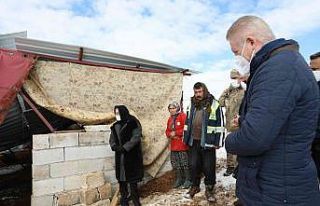 Büyükşehirden, kar yağışında mağdur olan çiftçilere...