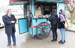 Büyükşehirden üniversite öğrencilerine çorba...