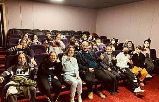 Canik’teki genç tiyatrocuların oyun heyecanı