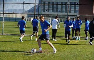 Çaykur Rizespor, Galatasaray hazırlıklarını çift...