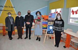 Çeşmeli avukat, eşi anısına ’Görsel Sanatlar...