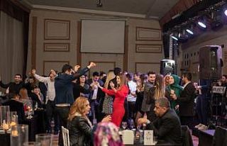 Çiftler 14 Şubat’ta unutulmaz bir gece yaşadılar