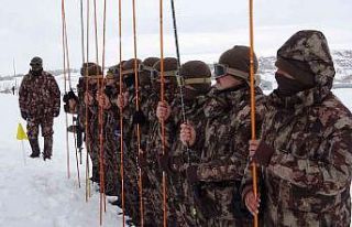 Çığ timi özel harekatçıların eğitimi sona...