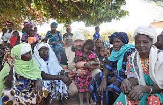 Çocukluk hayalini gerçekleştirmek için Afrika’ya...