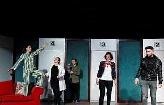 Deliler Evi sahne için gün sayıyor