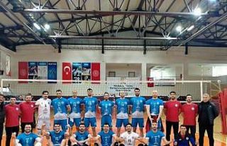 Develi Belediyespor zirve takibini sürdürüyor